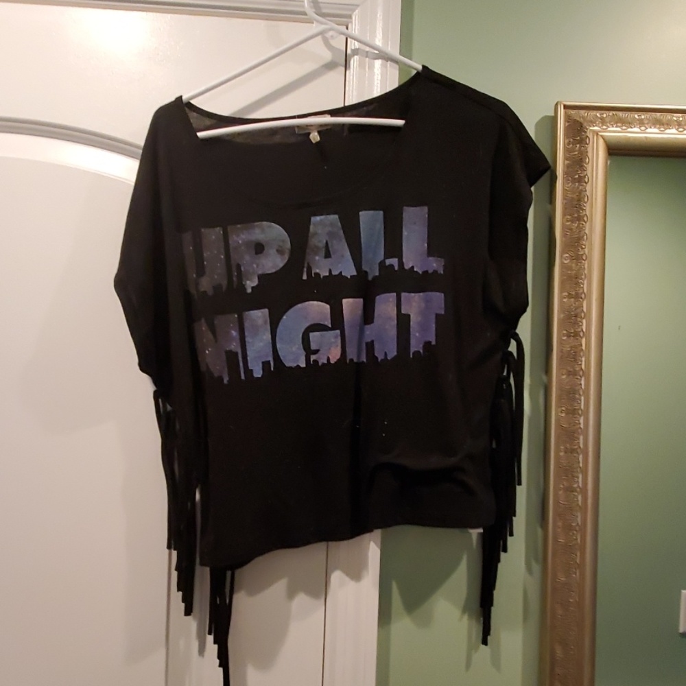 Black crop tee